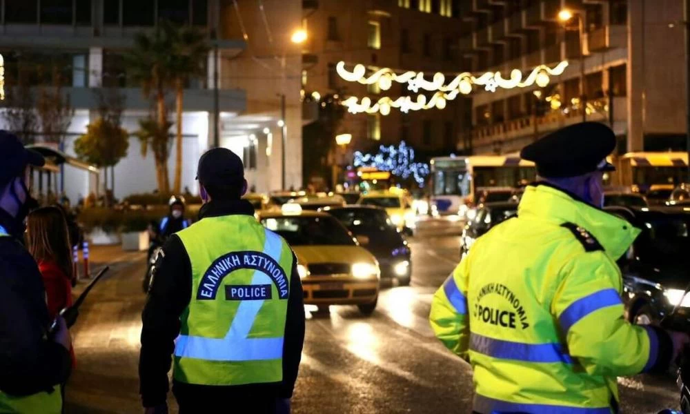 Αιγιάλεια: "Ντου" της ΕΛ.ΑΣ σε παράνομη χαρτοπαιχτική λέσχη